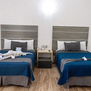 Triple Room Aquatic Park